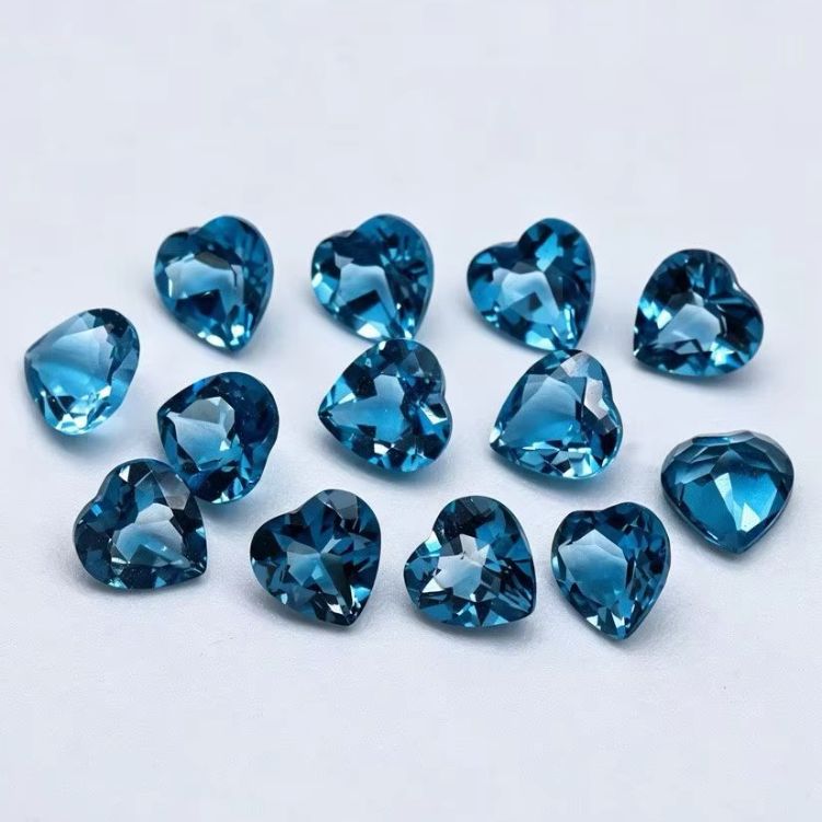 Jewelry Making London - حجر التوباز الأزرق اللندني الطبيعي بقطع